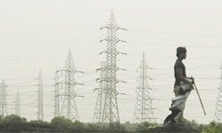 Hindistan’da 670 milyon kişi elektriksiz kaldı 15