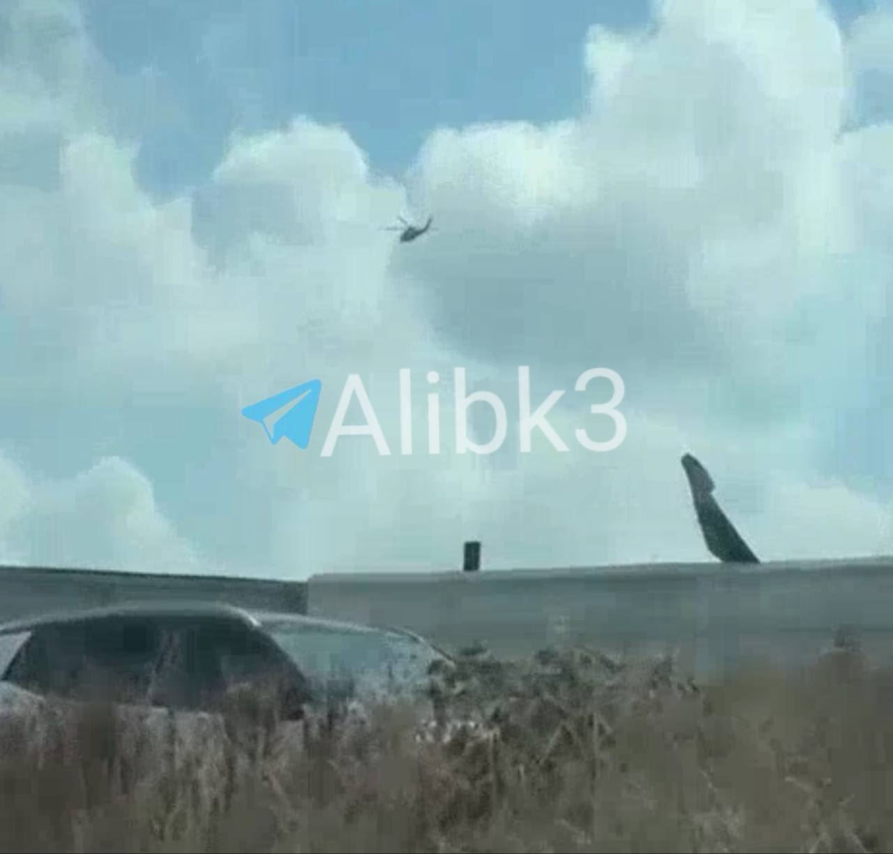 Siyonist İsrail ordusuna ait helikopter, ölü ve yaralıları Rambam Hastanesi'ne taşıyor.