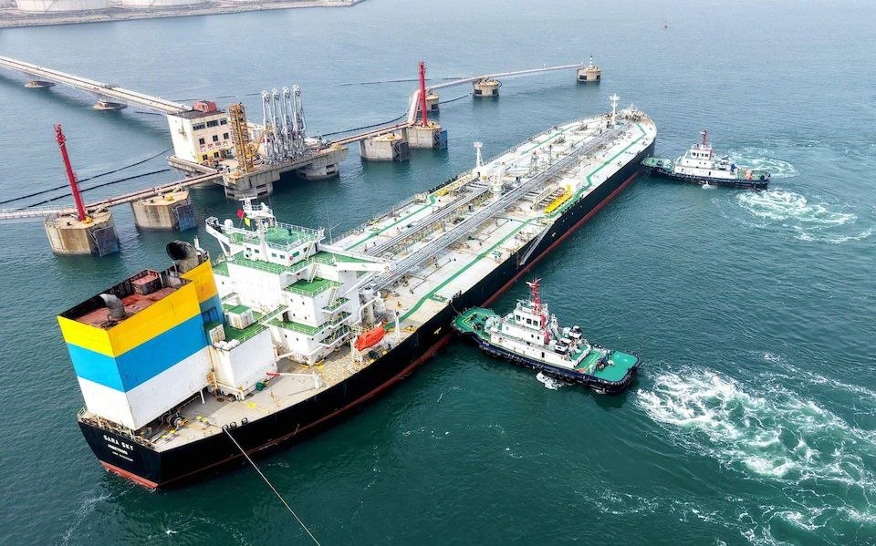 Kepler Deniz Takip Enstitüsü: Hürmüz Boğazı'ndaki gemi trafiği iyileşti, dün bu stratejik su yolundan 25 gemi geçti.