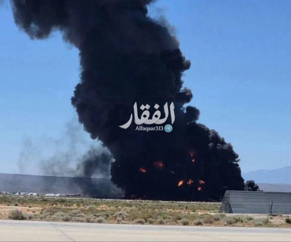 ABD'nin B-52 stratejik bombardıman uçağı, California'daki Edwards Üssü'nden kalktıktan kısa bir süre sonra düştü