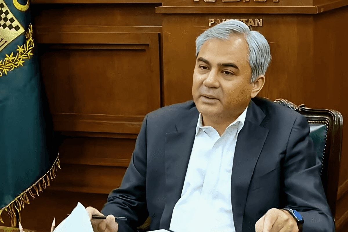 Pakistan İçişleri Bakanı Meşhed'e Gitti