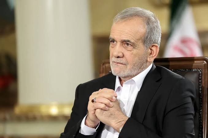 Pezeşkiyan: Kural değişti; eskiden farklıydı ama şimdi diğer ülkelerin füze sahibi olduğu gibi İran'ın da balistik füze sahibi olması gerektiği söyleniyor
