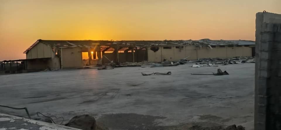 Amerikan füzesiyle hedef alınan Hoveyzeh'deki bir buğday deposunun görüntüsü