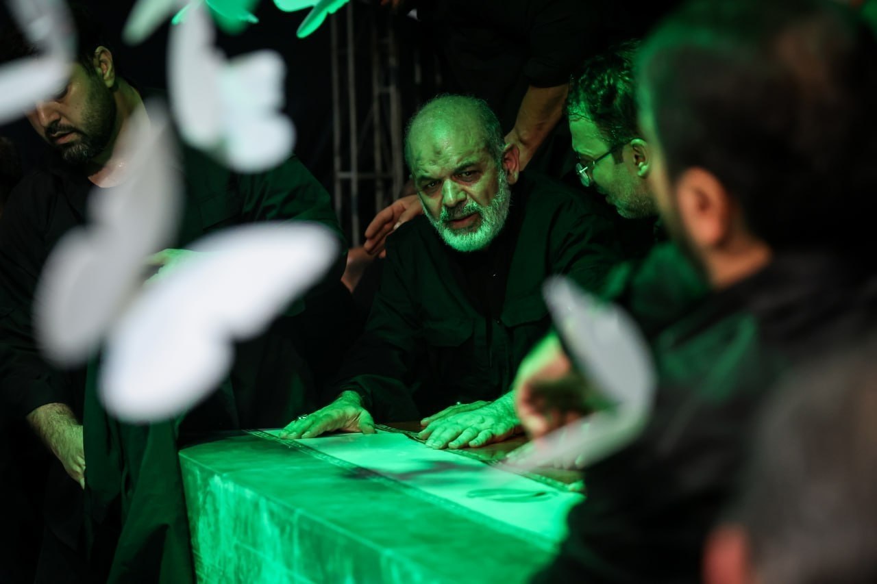 General Vahidi'nin, Şehit Devrim Lideri'nin Veda Törenine Katılımı
