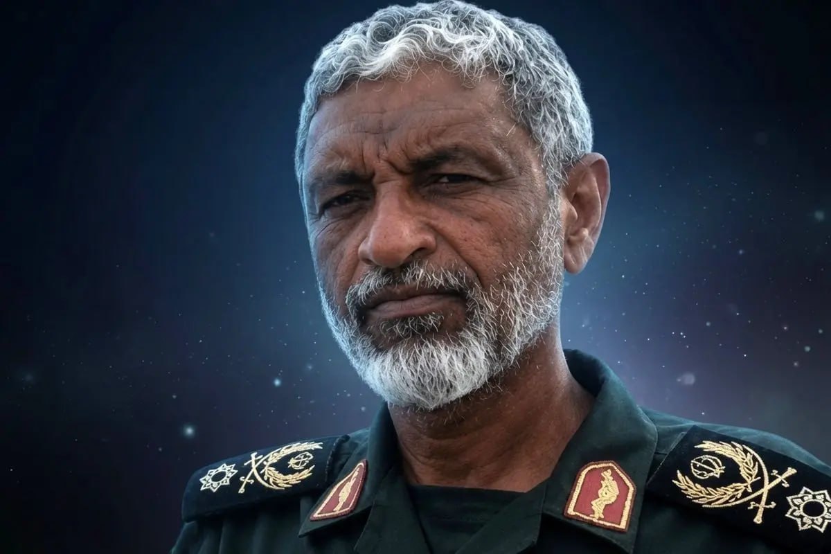 Amiral Ali Özamai, Devrim Muhafızları Donanmasının yeni komutanı olarak tanıtıldı.
