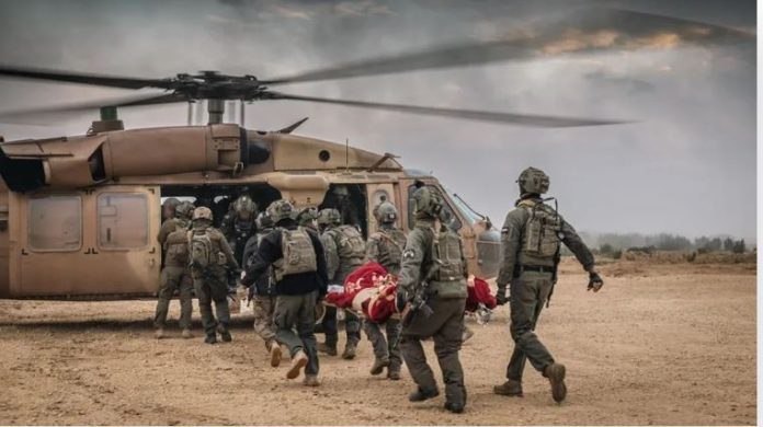 Siyonist Medya: Güney Lübnan'da yaralanan askerleri taşıyan bir askeri helikopter, 
