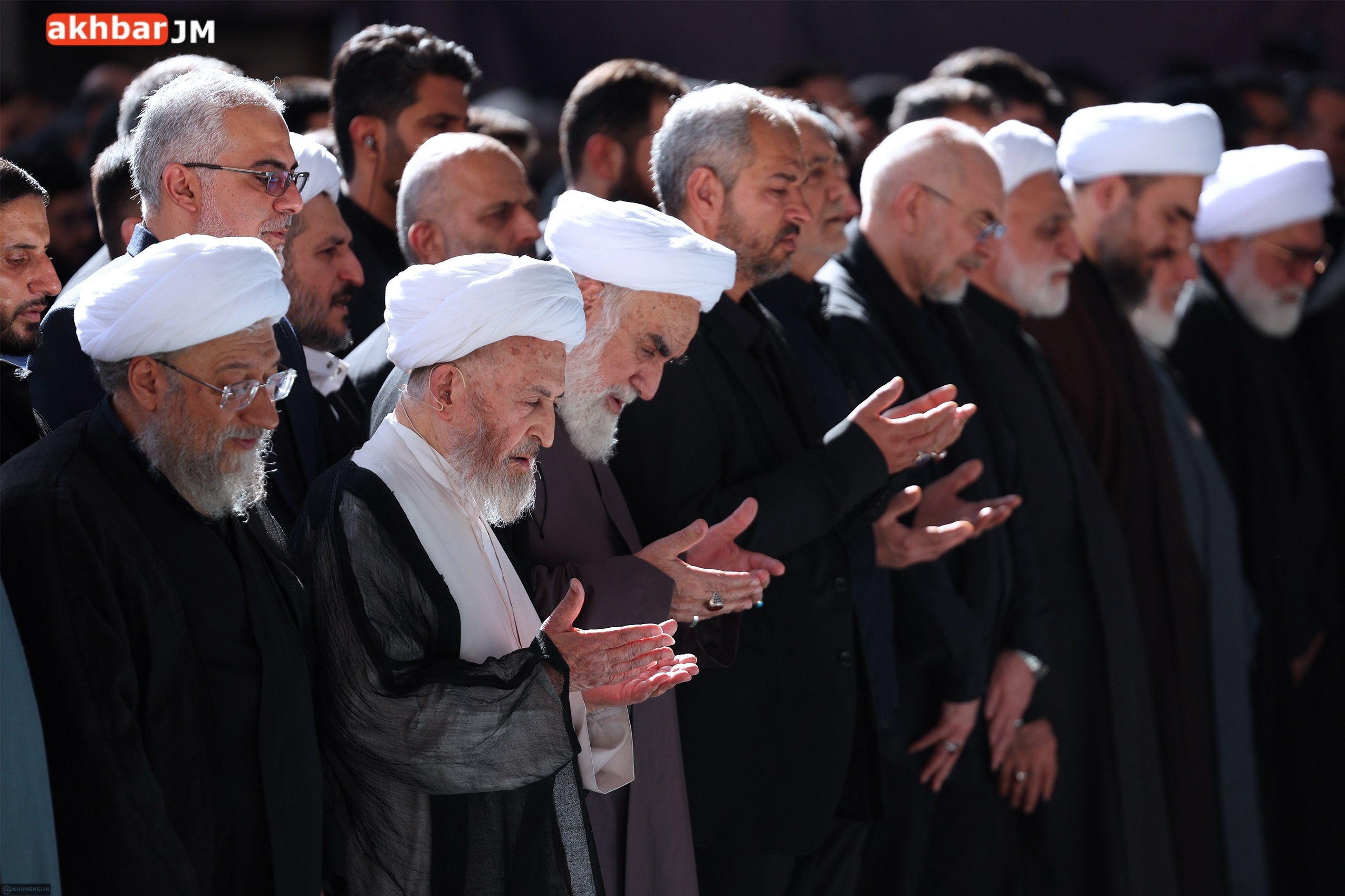 Ayetullah Subhani: Şehit lider, mazlum ve eşsiz bir liderdi ve devrim ağacını kendi kanıyla suladı.