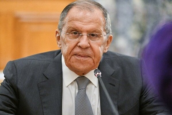 Lavrov: İran'a karşı savaşın sona ermesi gerekiyor