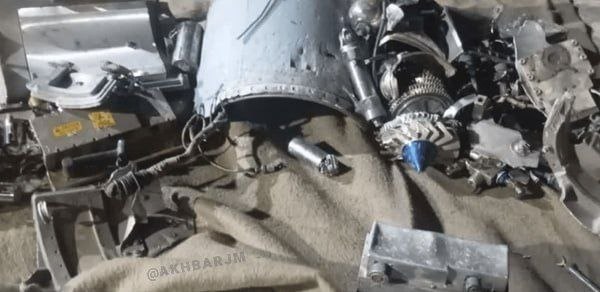 Amerikan Tomahawk füzesinin Kirman'ın Kohnoj bölgesinde tespit edilip imha edildi.