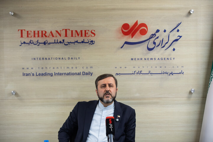 İran, İsrail rejimini silahlandırmaları konusunda İngiltere ve Fransa'yı uyardı.