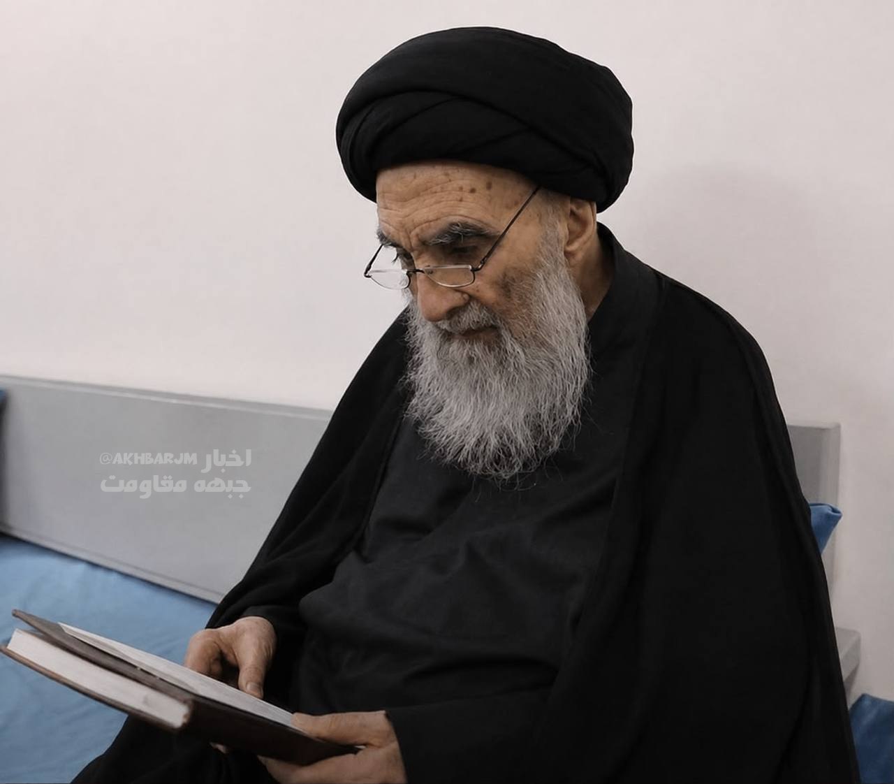Ayetullah Seyyid Ali Sistani'nin en yeni fotoğrafı yayınlandı.