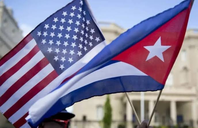 Politico: Amerika, Küba'ya istihbarat görevlileri ve casusluk ekipmanları gönderdi
