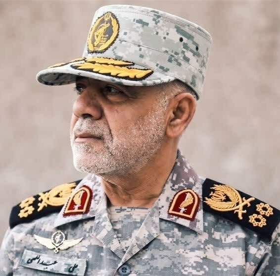 Başkomutan'ın Silahlı Kuvvetler Komutanı General Abdullahî ve Hatemül Enbiya Karargahı Komutanı'na Yönelik Talimatları