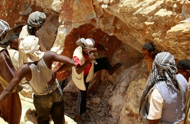 Orta Afrika Cumhuriyeti'nde altın madeninin çökmesi sonucu en az 100 işçi öldü