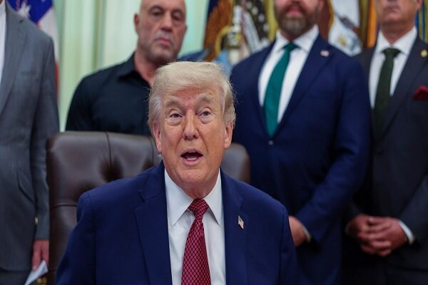 Trump, ABD ordusunda ciddi mühimmat kıtlığı olduğunu kabul etti.