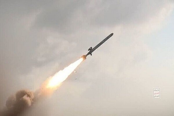 Yemen'den Riyad'a füze saldırısı