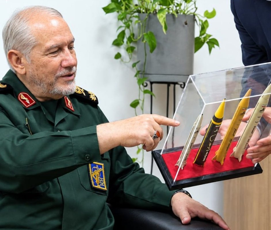 Tümgeneral Safavi: ABD’nin stratejik yenilgileri süreci devam edecek