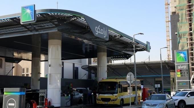 Aramco, Suudi Arabistan’daki enerji aksaklıkları nedeniyle Avrupa’dan yakıt tedarik ediyor