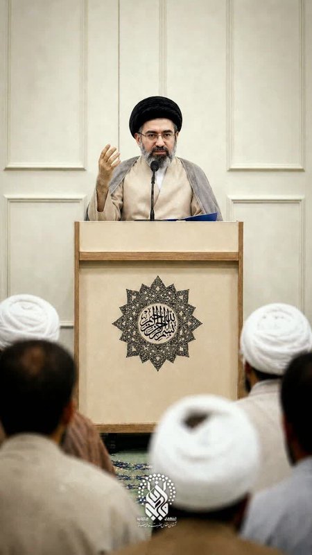 İmam Müctebe Hamaney: Şehit Hasan Nasrullah’ın sancağı Şeyh Naim Kasım’ın ellerindedir