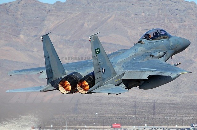 Yemen Silahlı Kuvvetleri Suudi Arabistan’a ait F-15 savaş uçağını düşürdü