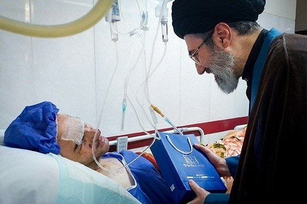 Seyyid Mücteba Hamaney, Lübnan Hizbullahı’nın Çağrı Cihazı Gazilerini Ziyaret Etti