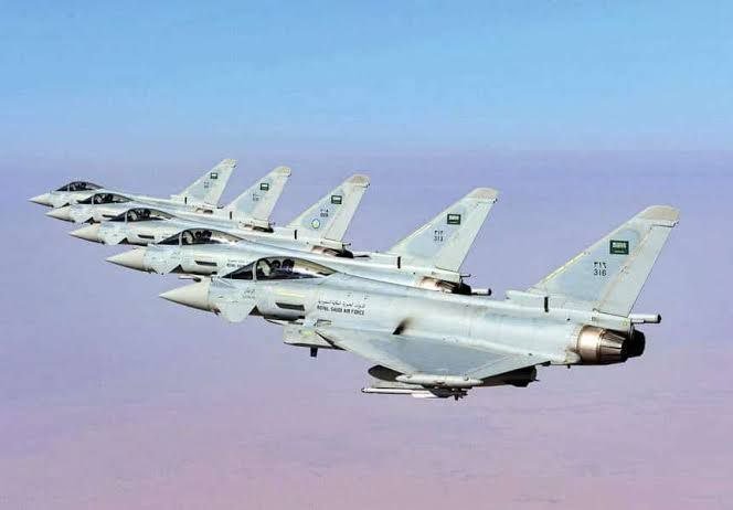 İtalya Savunma Bakanı: Eurofighter savaş uçağı Suudi Arabistan’da hasar gördü