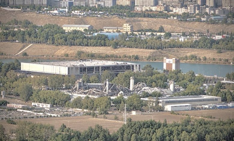 Amerikan bombardımanı sonrası 12 bin kişilik Azadi Stadyumu görüntülendi