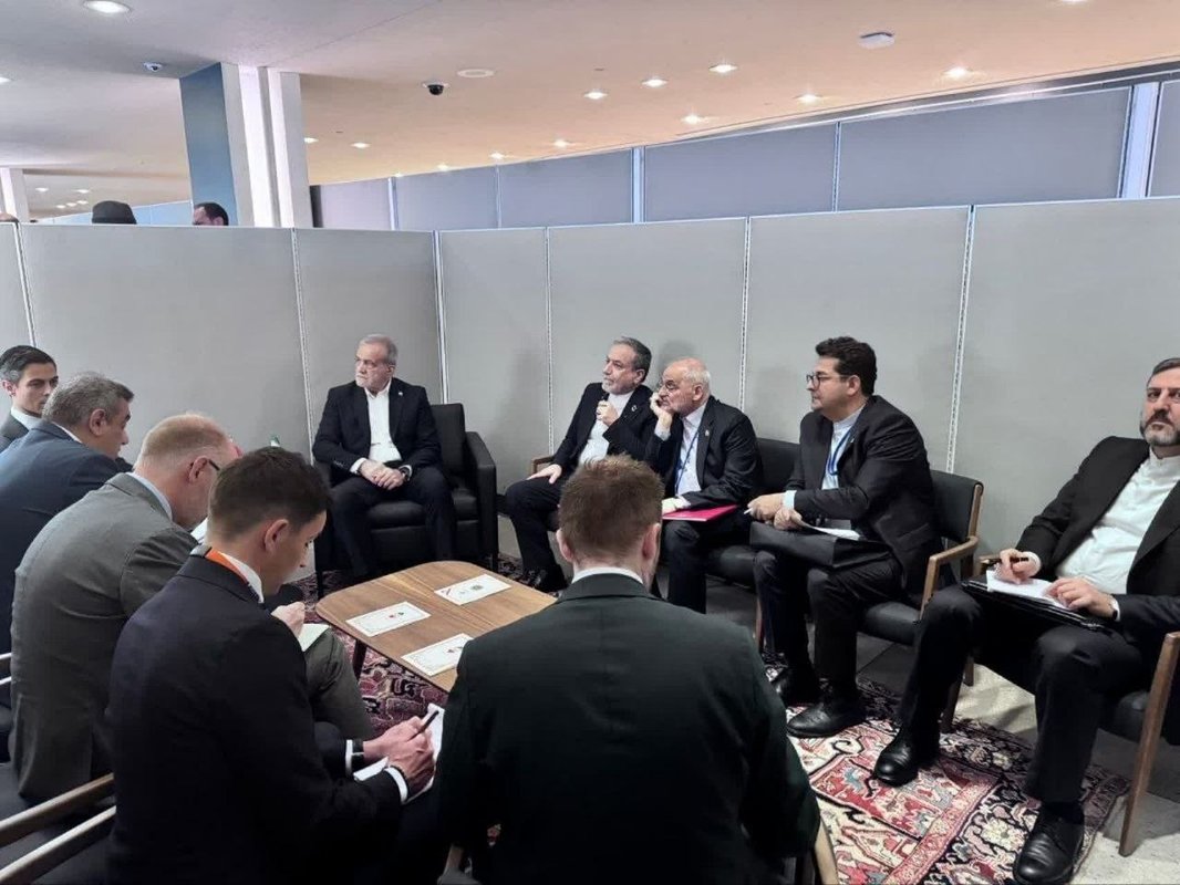 İran Cumhurbaşkanı Pezeşkiyan, BM Genel Kurulu’nda Hollanda Başbakanı ile görüştü