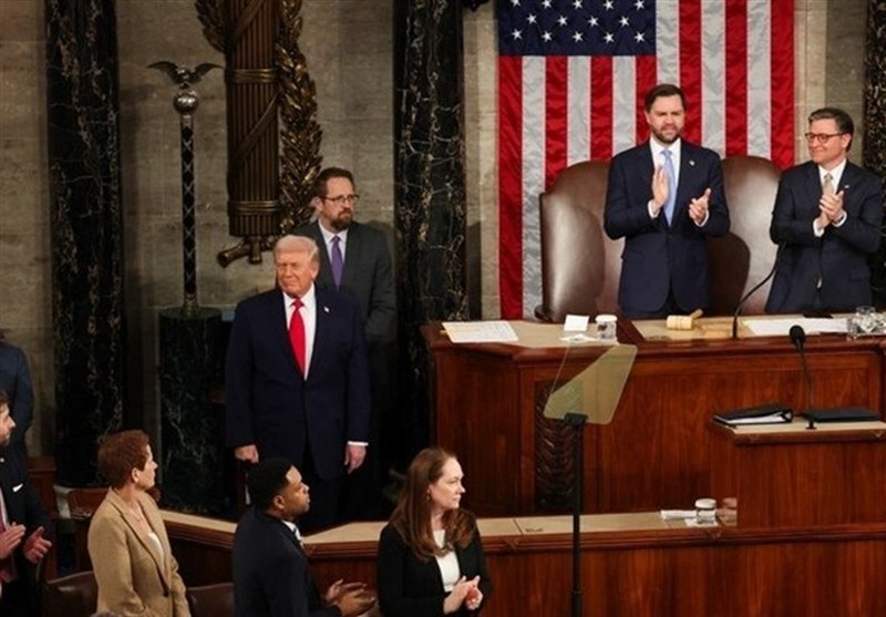 Reuters: Trump'ın Yardımcıları İran'a Karşı Savaşın Tırmanmasını Engellemeye Çalışıyor