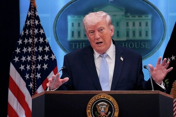 Siyonist Trump İran'ı yine tehdit etti!