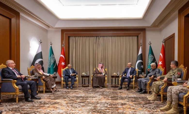 Mekke İttifakı, Pakistan ve Türkiye’yi Yemen savaşına dahil ettiğini açıkladı