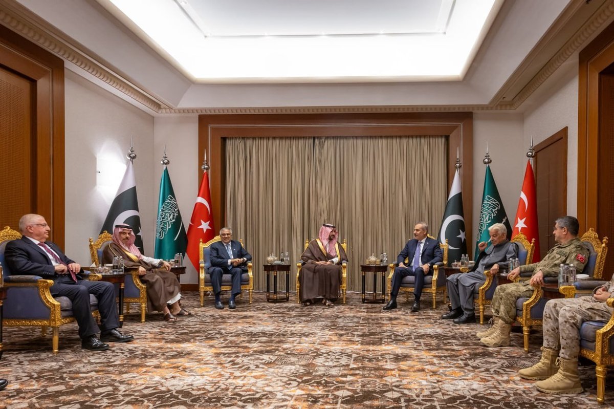 Mekke İttifakı, Pakistan ve Türkiye’yi Yemen savaşına dahil ettiğini açıkladı