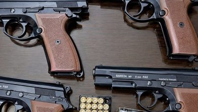 İsfahan’da Otobüs Yolcusunun Üzerinde 4 Tabanca ve 90 Mermi Bulundu