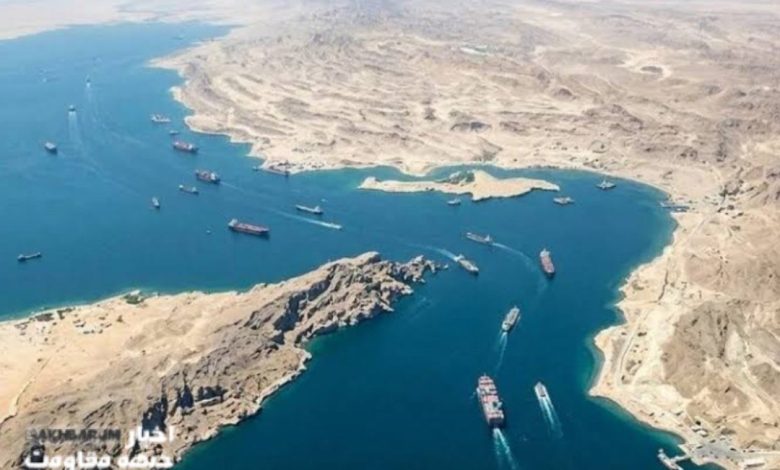 Bloomberg: Füceyre Limanı’na yaklaşan 10 süper tanker durdu veya rotasını değiştirdi