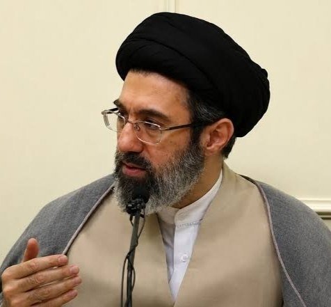 İmam Müctebe Hamaney: Çağın tağutları kadınlardan oluşan büyük orduyla mücadele edemez
