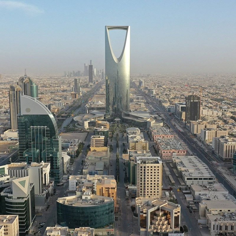 Riyad’daki Kingdom Centre, Yemen’le artan gerilim nedeniyle tahliye edildi