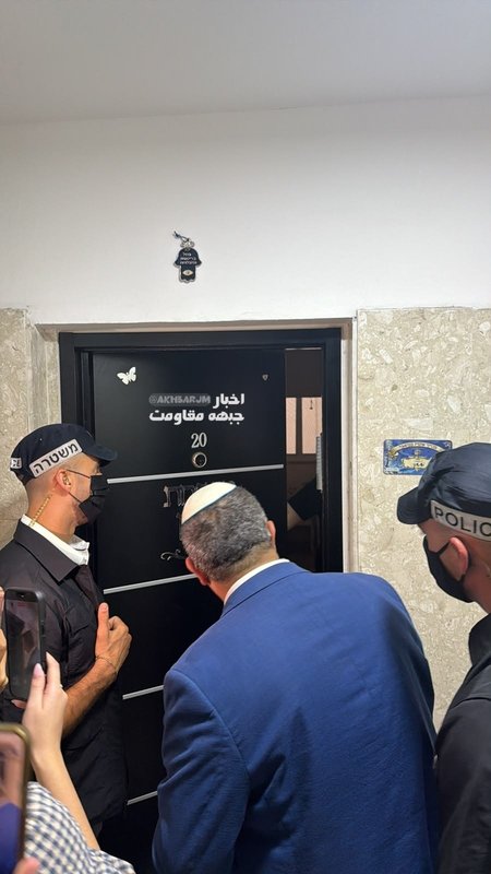 Itamar Ben-Gvir Ev Ev Dolaşarak Siyonist İsrail Vatandaşlarını Seçimlere Çağırdı